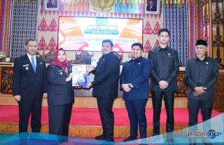 Bupati Kasmarni Sampaikan LKPJ 2024 kepada DPRD Kabupaten Bengkalis